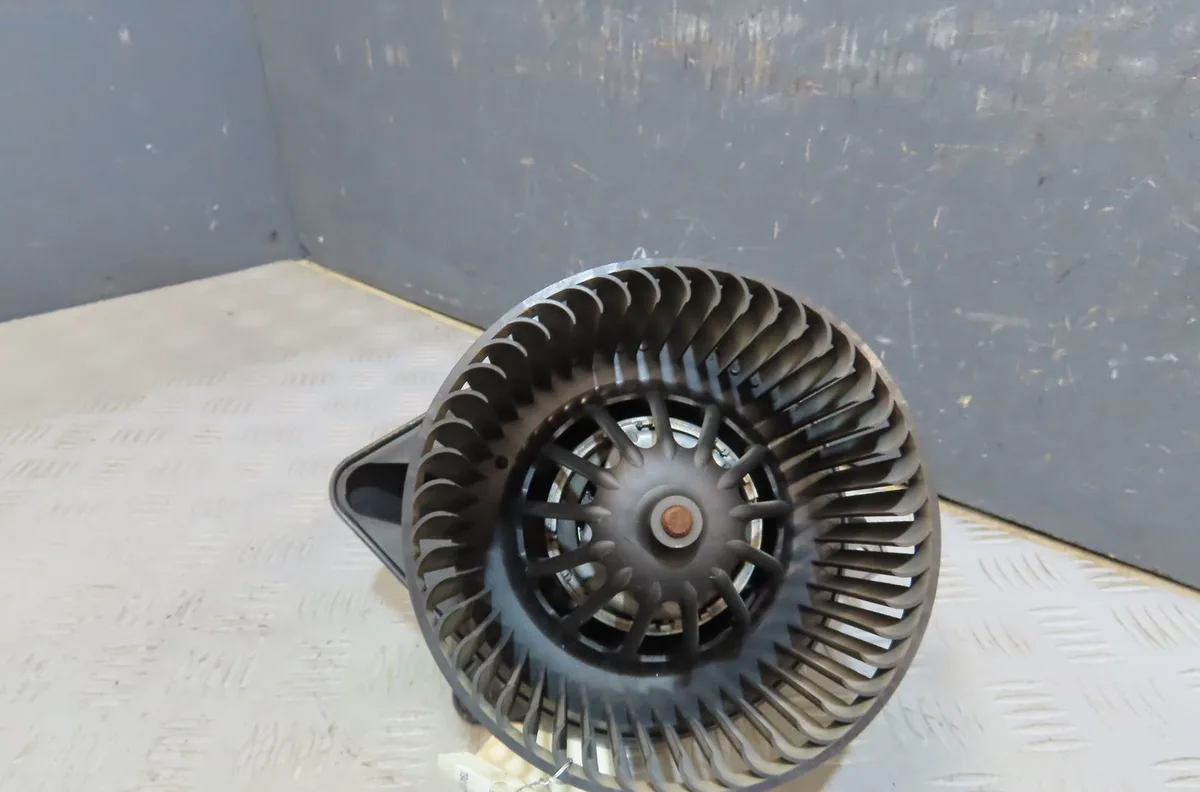Ventilateur de chauffage Renault TRAFIC II Autobus-Autocar (JL) 2.0 dci 90 (2006) occasion