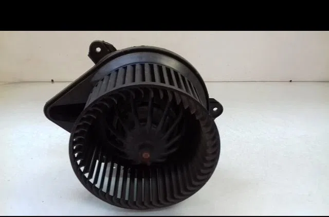 Ventilateur de chauffage Renault TRAFIC II Camionnette (FL) 1.9 dci 100 (fl0c) (2001-2006) occasion