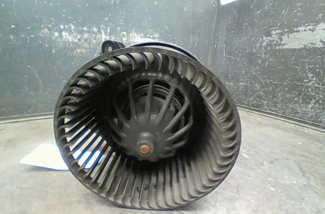 Ventilateur de chauffage Renault TRAFIC II Camionnette (FL) 1.9 dci 80 (fl0b) (2001-2006) occasion