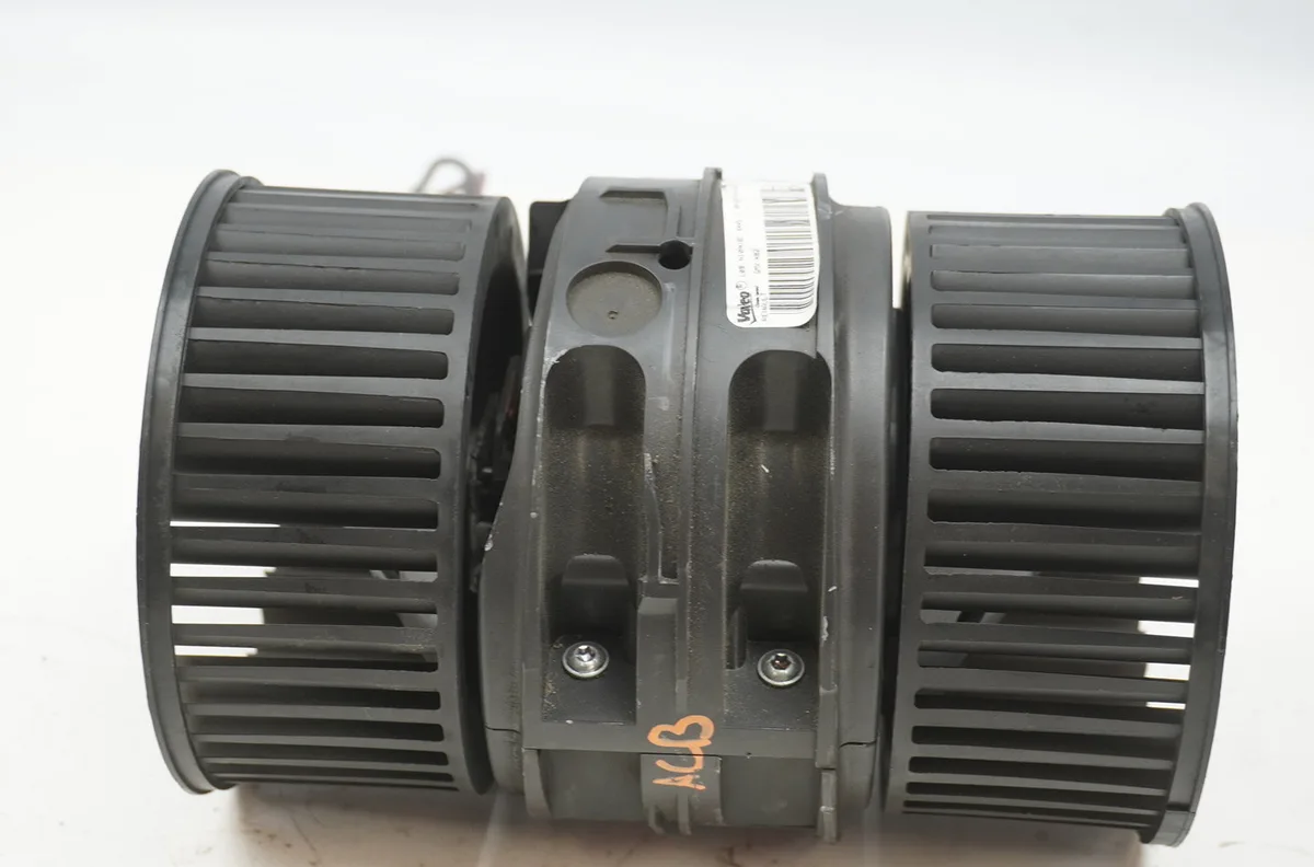 Ventilateur de chauffage Renault TRAFIC III Camionnette (FG_) 1.6 dci 125 (fgmh) (2015) occasion