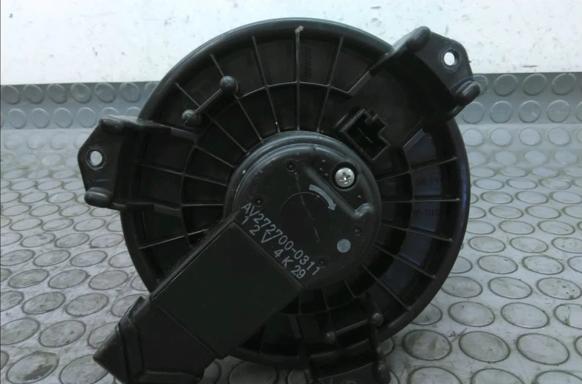Ventilateur de chauffage Suzuki SX4 (EY, GY) 1.9 ddis 4x4 (rw 419d) (2006) occasion