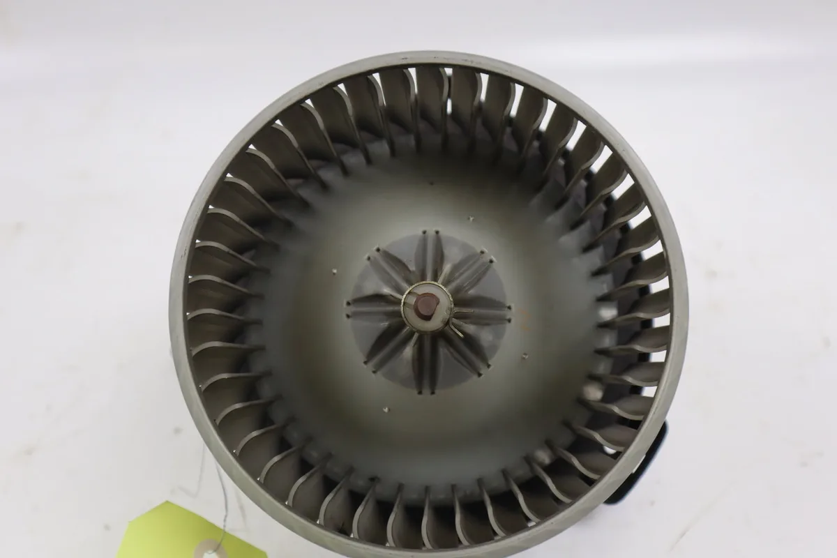 Ventilateur de chauffage Toyota COROLLA (_E12_) 2.0 d-4d (cde120r_, cde120l_) (2002-2006) occasion