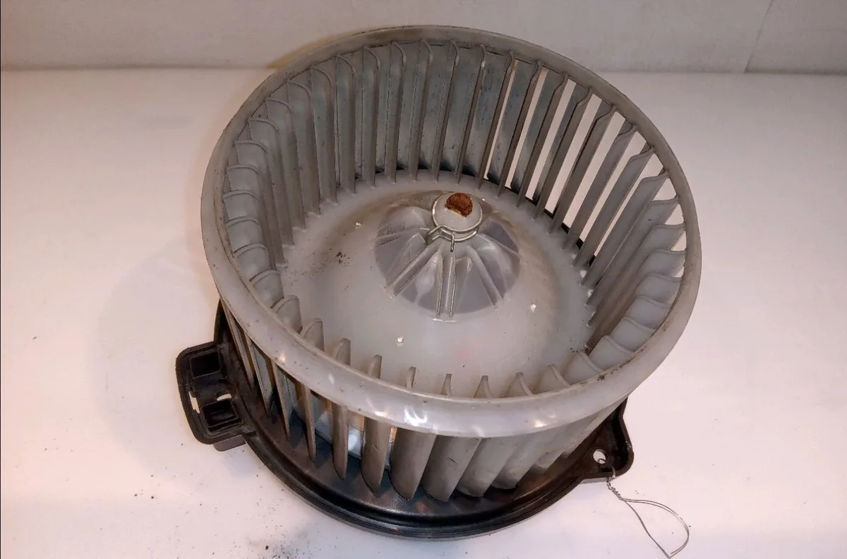 Ventilateur de chauffage Toyota COROLLA Verso (ZER_, ZZE12_, R1_) 2.2 d-4d (aur10_) (2005-2009) occasion
