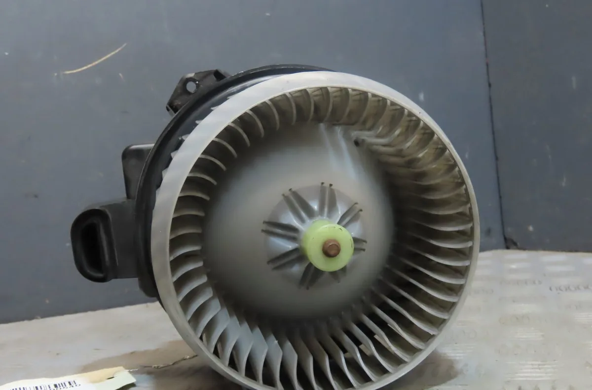 Ventilateur de chauffage Toyota RAV 4 III (_A3_) 2.2 d 4wd (ala30_) (2006-2012) occasion