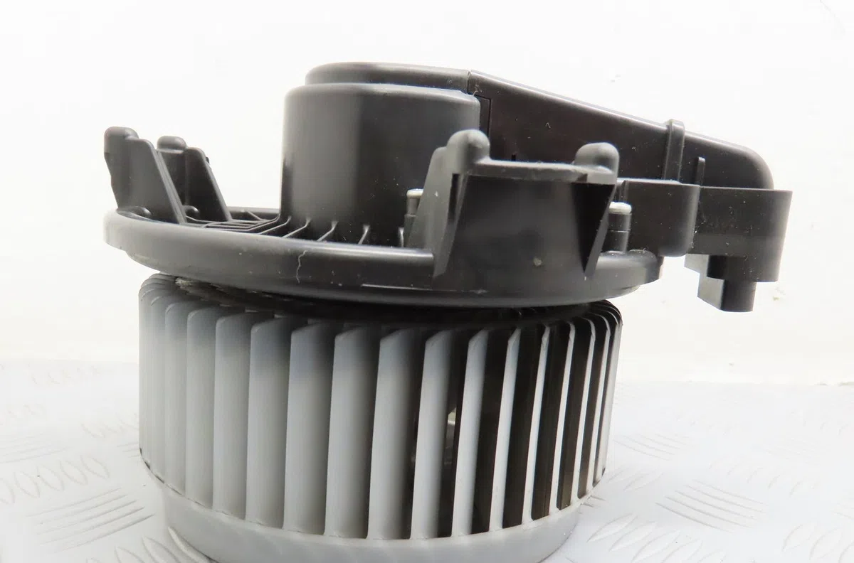 Ventilateur de chauffage Toyota RAV 4 III (_A3_) 2.2 d 4wd (ala30_) (2006-2012) occasion