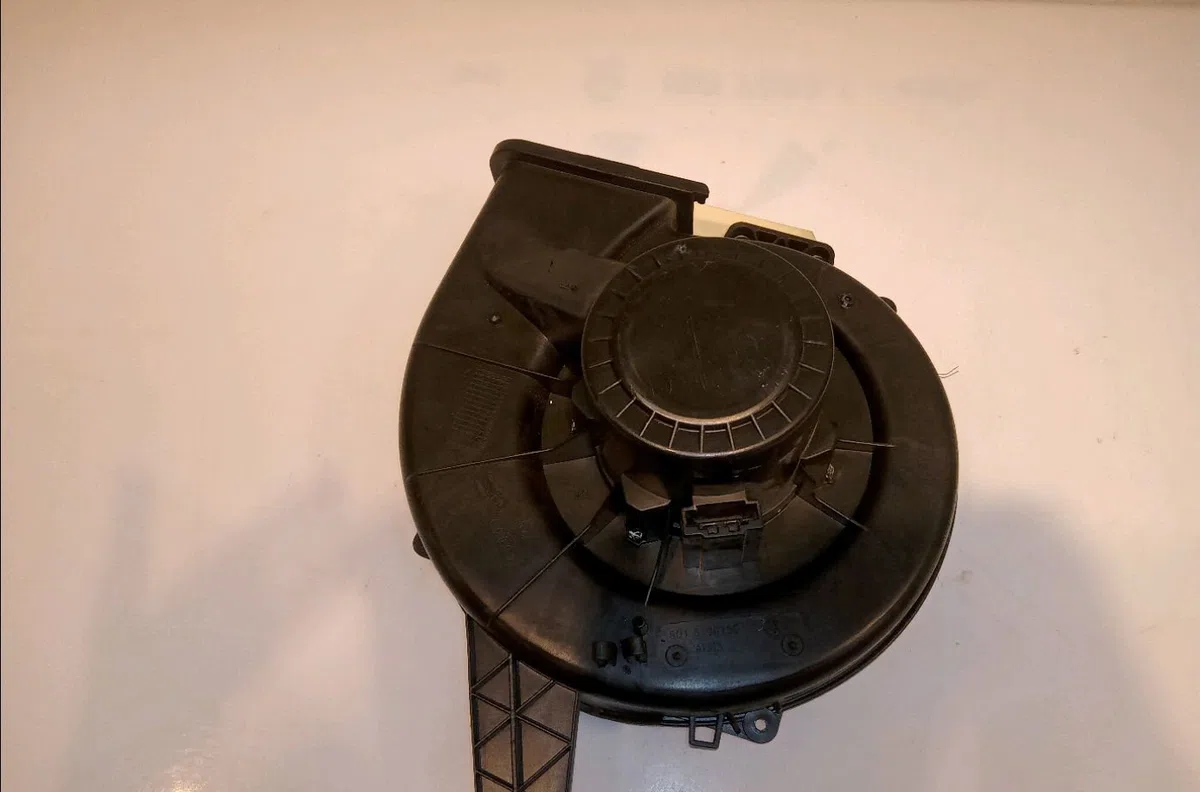 Ventilateur de chauffage Volkswagen FOX 3-5 portes (5Z1, 5Z3, 5Z4) 1.2 (2005-2011) occasion