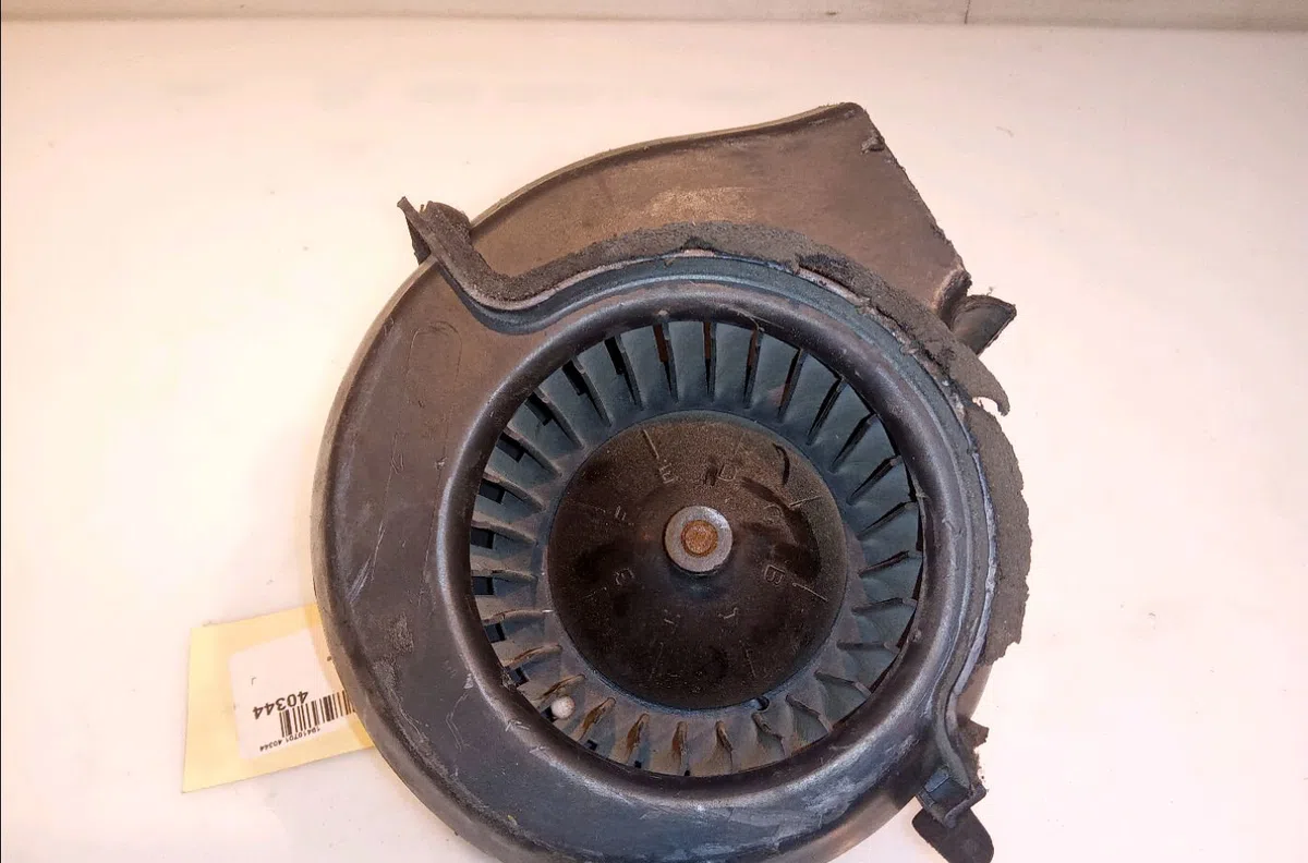 Ventilateur de chauffage Volkswagen GOLF I (17) 1.1 (1974-1983) occasion