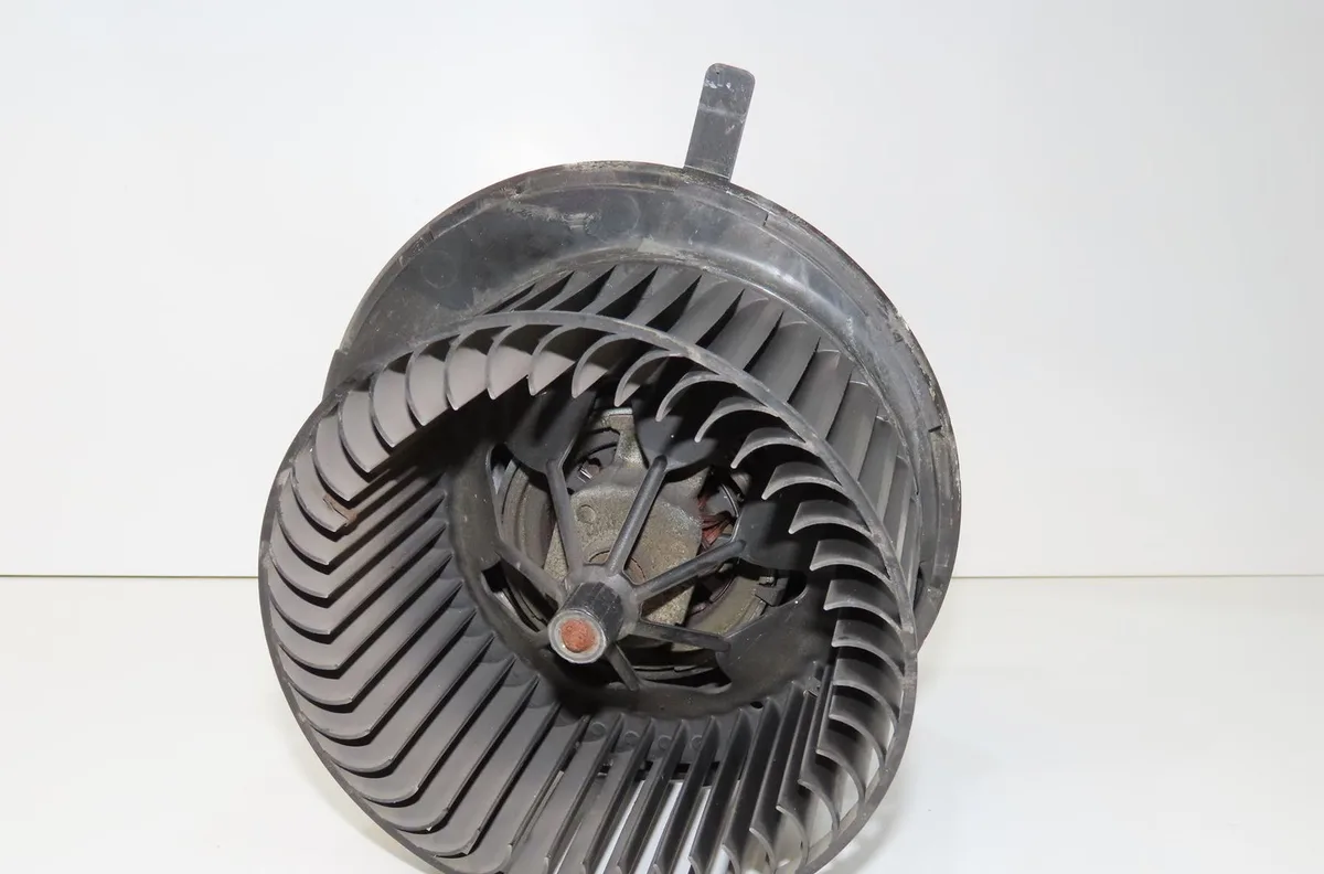 Ventilateur de chauffage Volkswagen GOLF PLUS V (5M1, 521) 2.0 tdi 16v (2005-2013) 5 portes occasion
