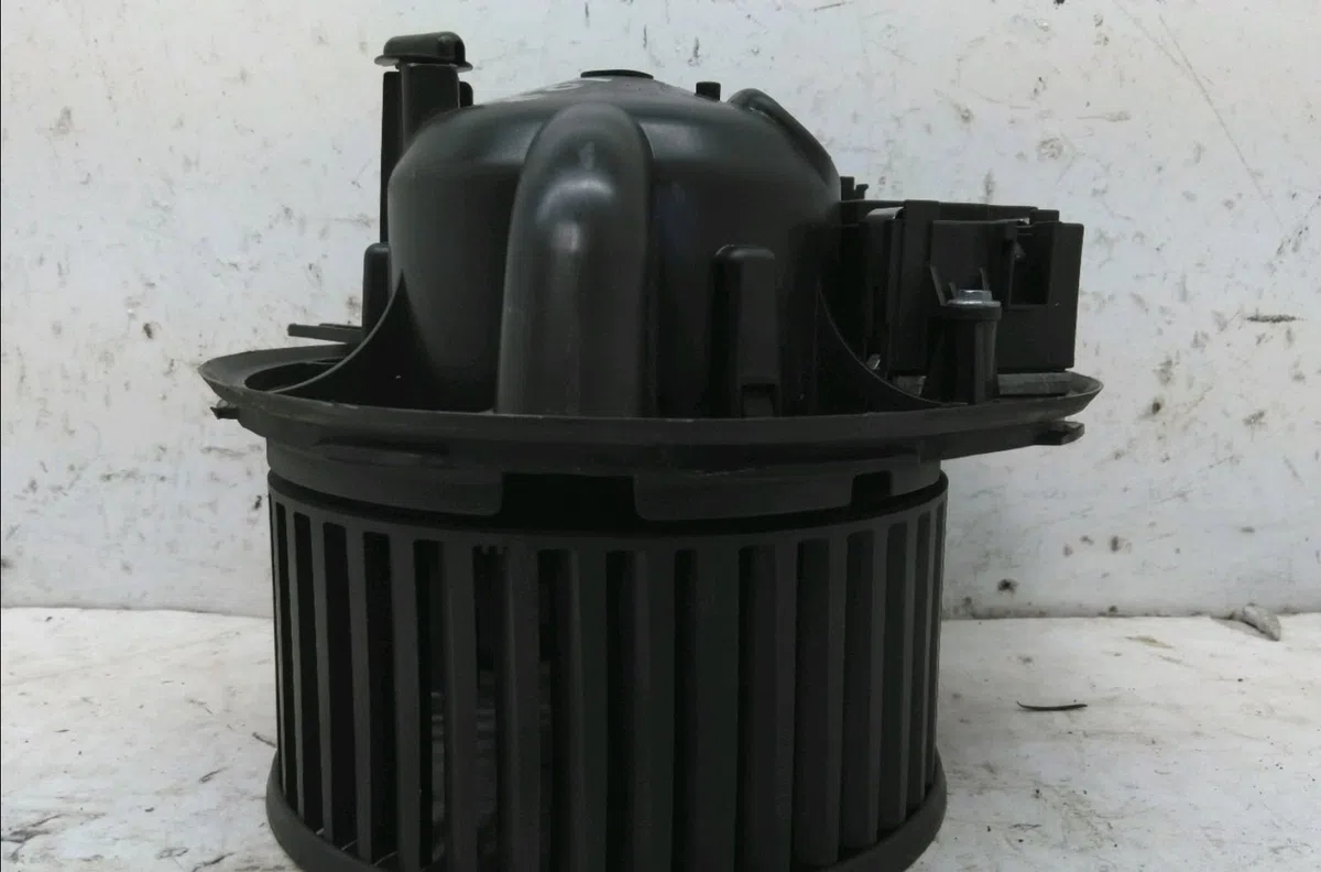 Ventilateur de chauffage Volkswagen GOLF V (1K1) 1.9 tdi (2003-2008) 5 portes occasion