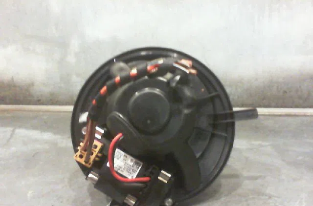 Ventilateur de chauffage Volkswagen GOLF V (1K1) 1.9 tdi (2003-2008) occasion