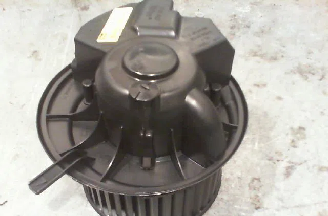 Ventilateur de chauffage VOLKSWAGEN GOLF V Phase 1 11-2003--10-2008 occasion