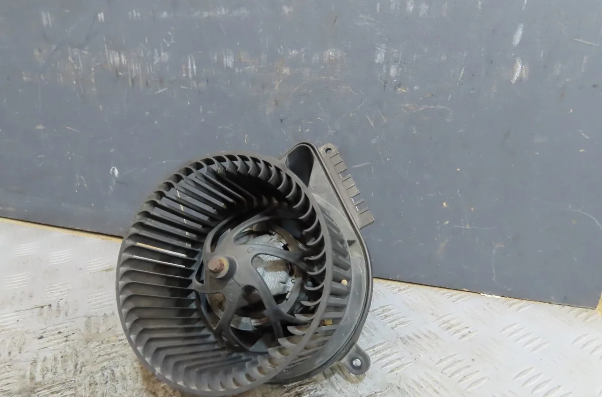 Ventilateur de chauffage Volkswagen LT 28-46 II Camionnette (2DA, 2DD, 2DH) 2.5 tdi (2001-2006) occasion