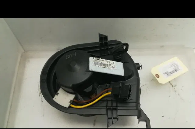 Ventilateur de chauffage VOLKSWAGEN POLO III 1999 occasion
