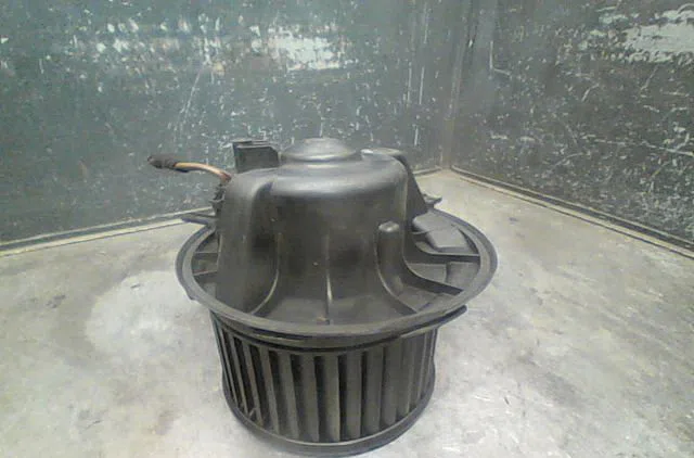 Ventilateur de chauffage Volkswagen TOURAN (1T1, 1T2) 1.9 tdi (2003-2004) occasion