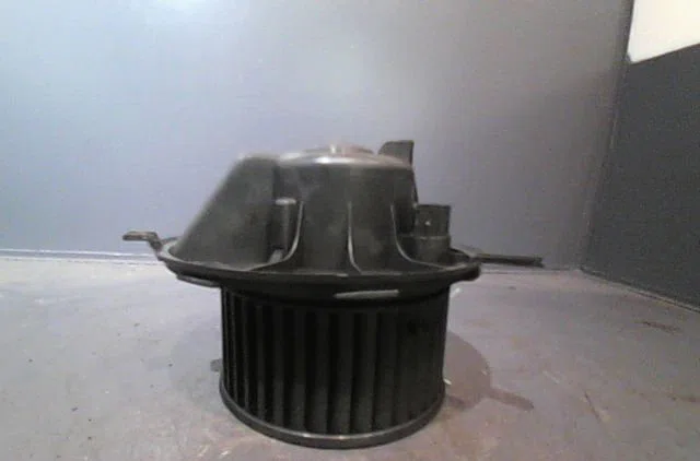 Ventilateur de chauffage VOLKSWAGEN TOURAN 2004 occasion