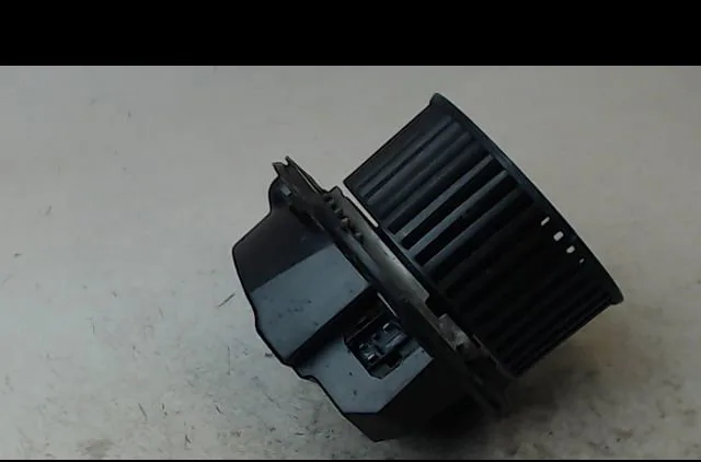 Ventilateur de chauffage VOLKSWAGEN TOURAN occasion