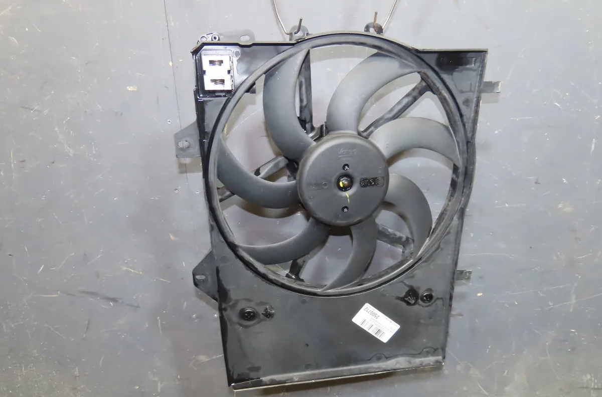 Ventilateur de refroidissement Citroën C3 III (SX) 1.2 thp 110 (2016) occasion