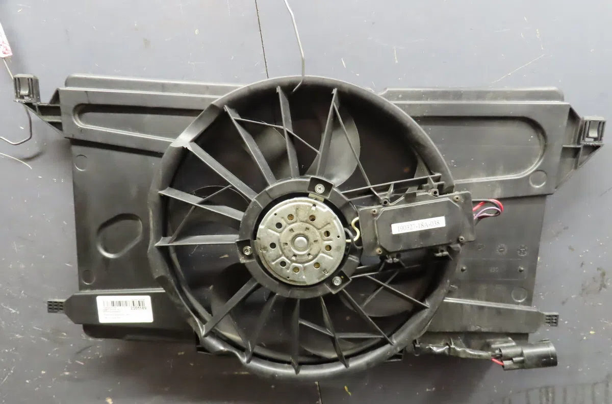 Ventilateur de refroidissement Ford FOCUS II (DA_, HCP, DP) 2.0 tdci (2004-2008) occasion
