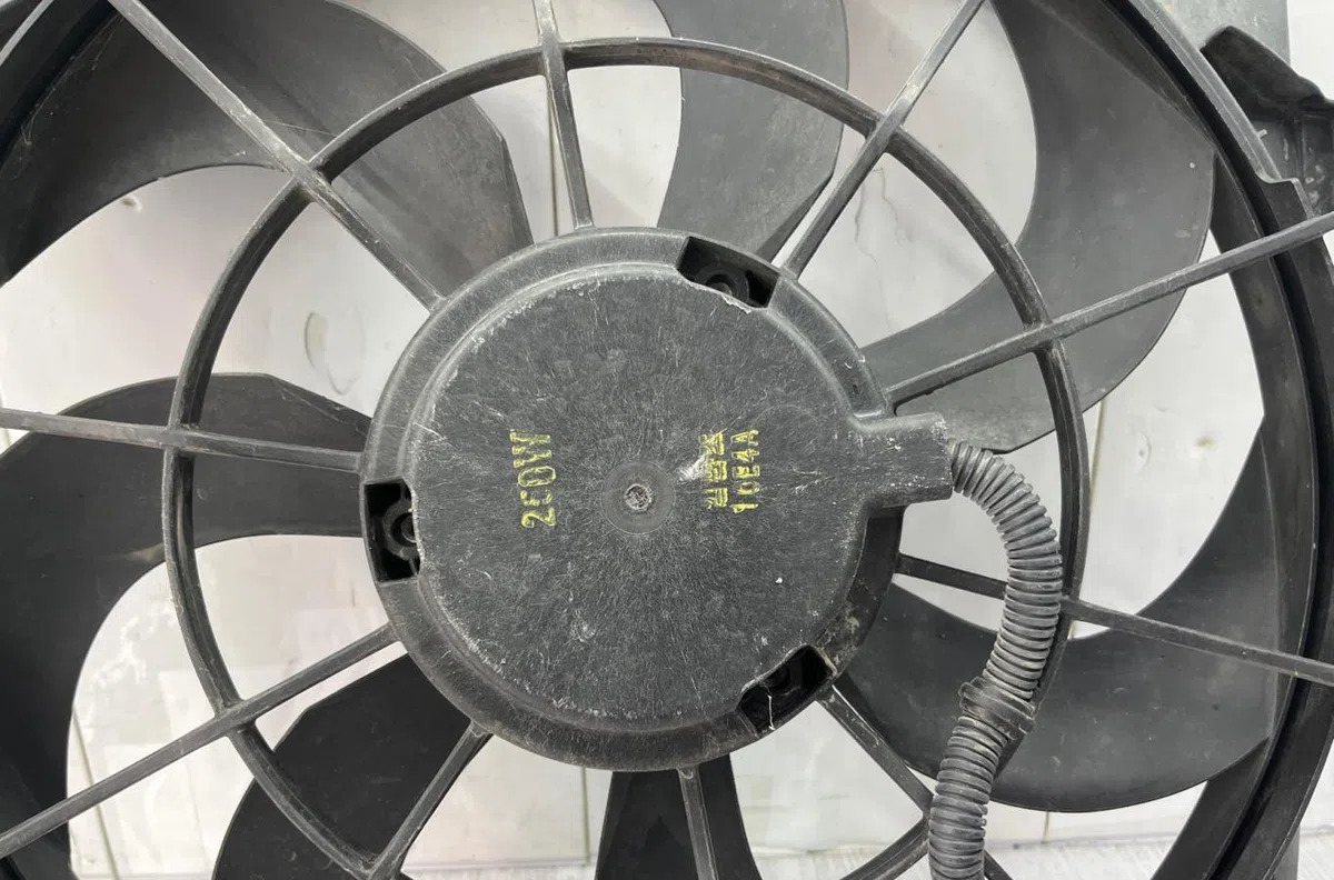 Ventilateur de refroidissement KIA SORENTO 2 PHASE 1 occasion