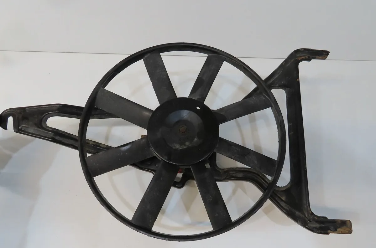 Ventilateur de refroidissement PEUGEOT 106 1995 occasion
