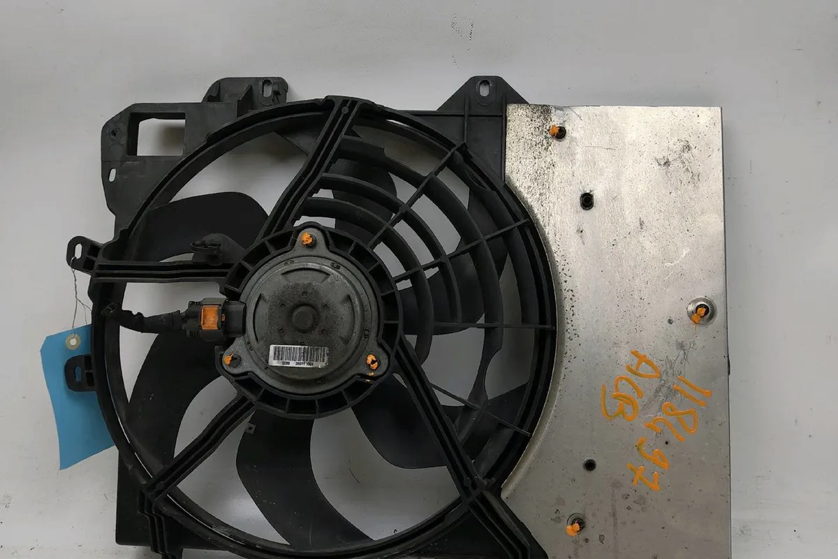 Ventilateur de refroidissement Peugeot 208 I (CA_, CC_) 1.6 e-hdi (2015) occasion