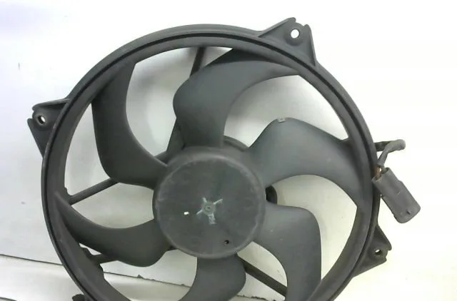 Ventilateur de refroidissement Peugeot 307 (3A-C) 1.6 16v (2000-2007) 5 portes occasion