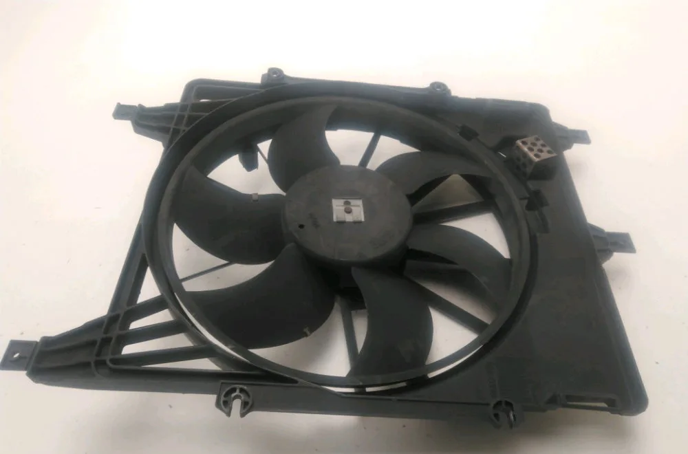 Ventilateur de refroidissement Renault CLIO II (BB_, CB_) 1.5 dci (b-cb07) (2001-2009) 3 portes occasion