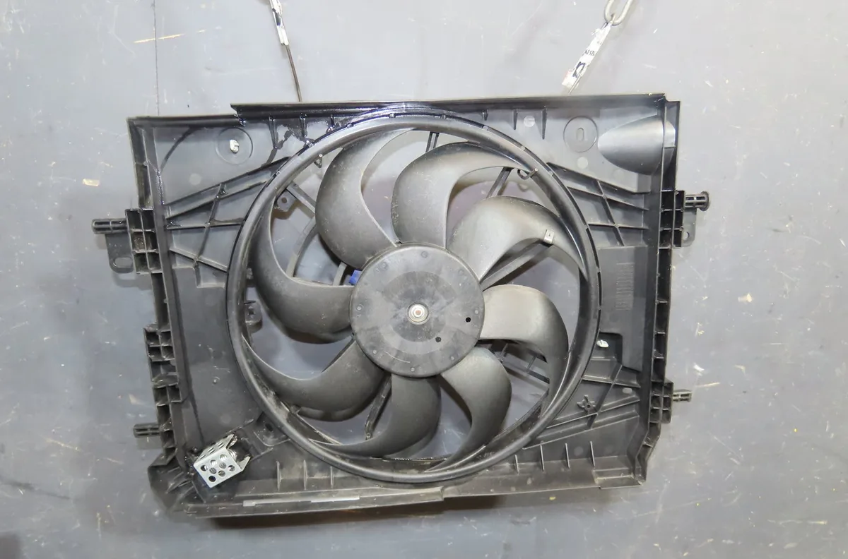 Ventilateur de refroidissement Renault CLIO IV (BH_) 1.2 16v (2012) occasion