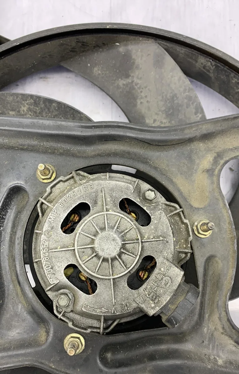Ventilateur de refroidissement RENAULT MEGANE 1 PHASE 2 occasion