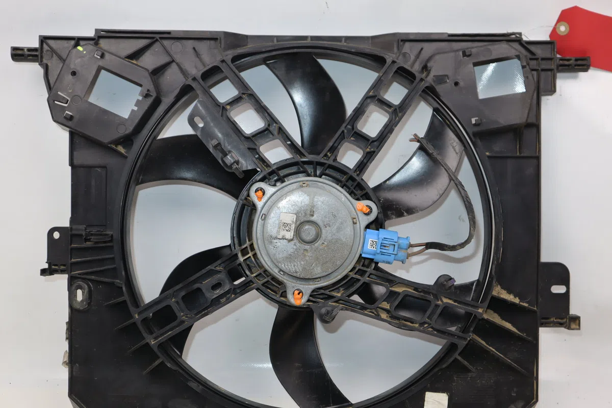 Ventilateur de refroidissement Renault TWINGO III (BCM_, BCA_) 1.0 sce 70 (bcmb) (2015) 5 portes occasion