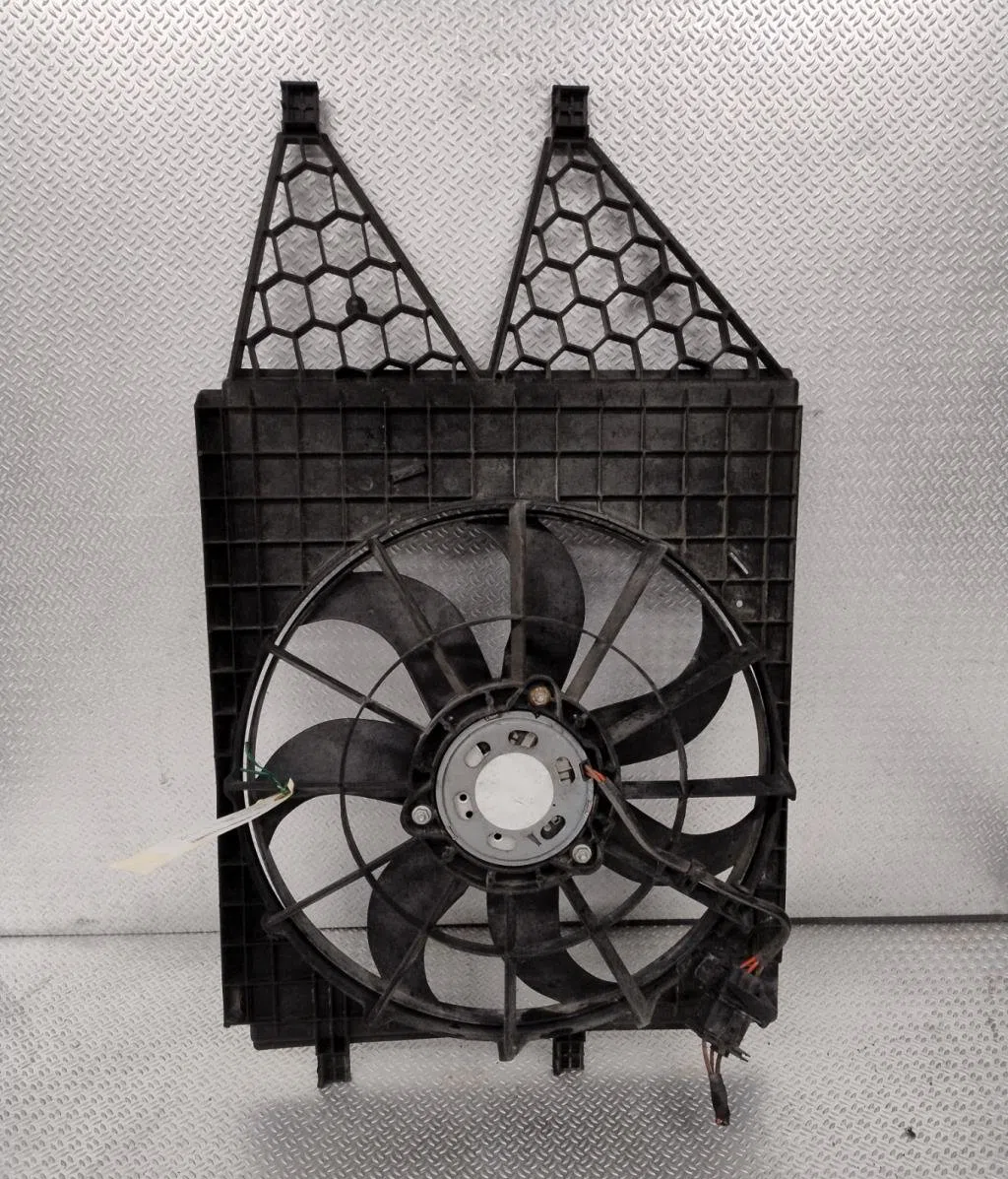 Ventilateur de refroidissement Seat IBIZA IV (6J5, 6P1) 1.6 tdi (2009-2015) occasion