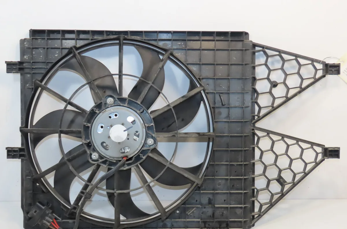 Ventilateur de refroidissement Seat IBIZA IV ST (6J8, 6P8) 1.6 tdi (2010-2015) occasion