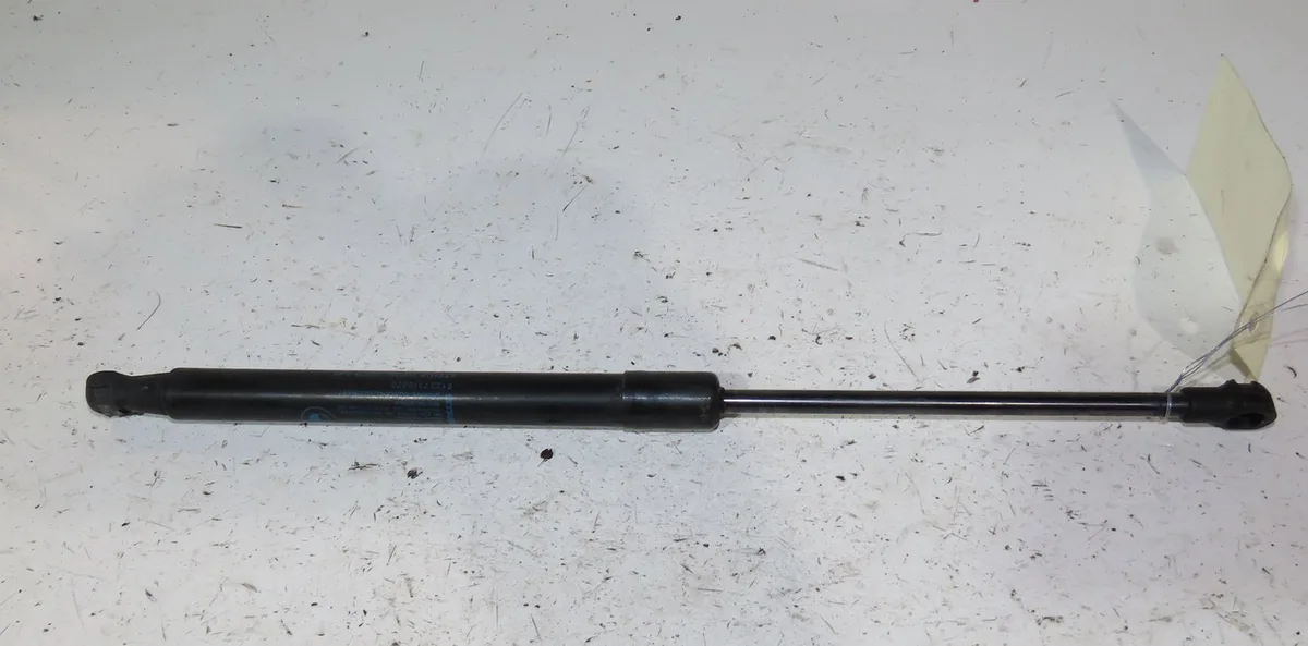 Verin d capot Bmw 1 (E87) 118 d (2004-2007) 5 portes occasion