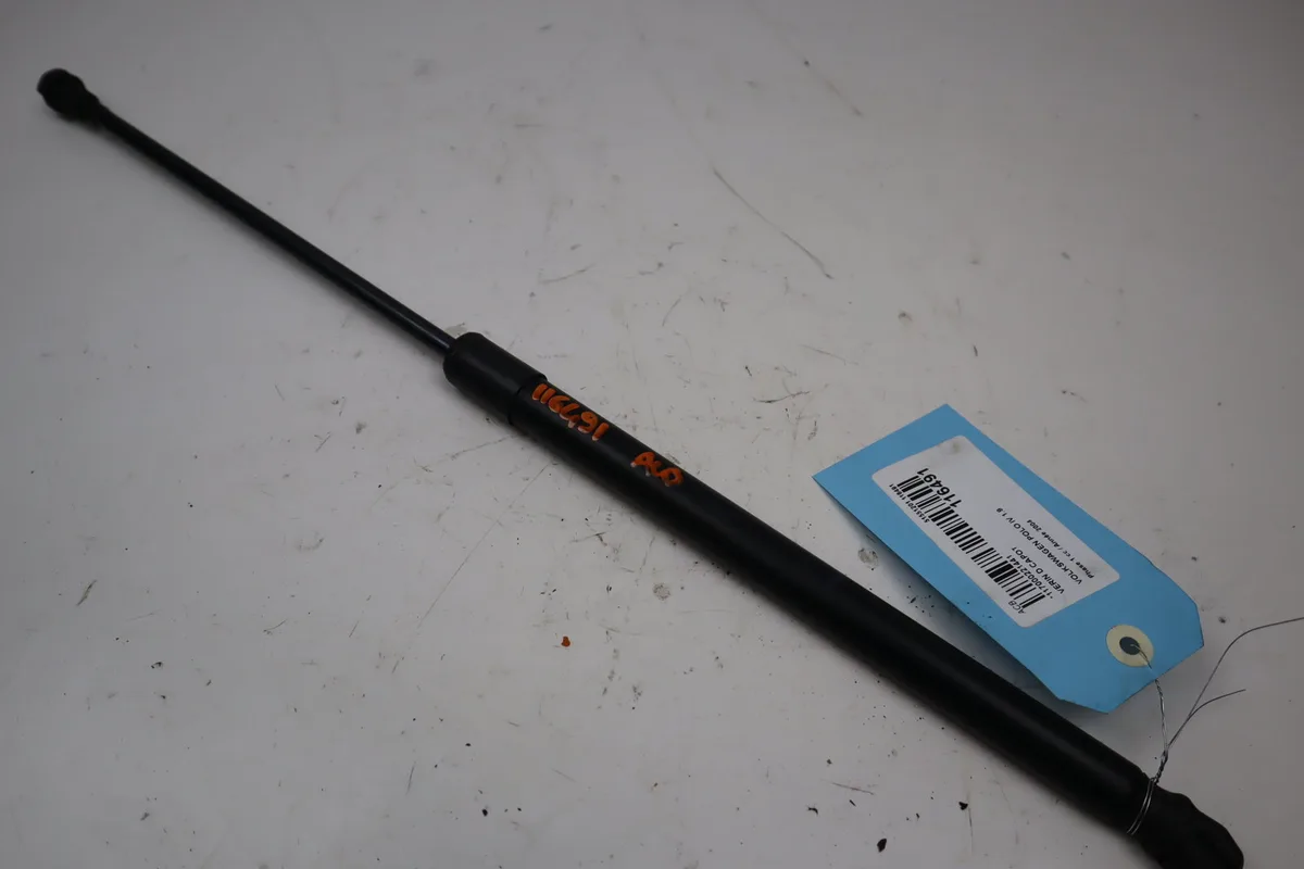 Verin d capot Volkswagen POLO (9N_, 9A_) 1.9 sdi (2001-2009) occasion