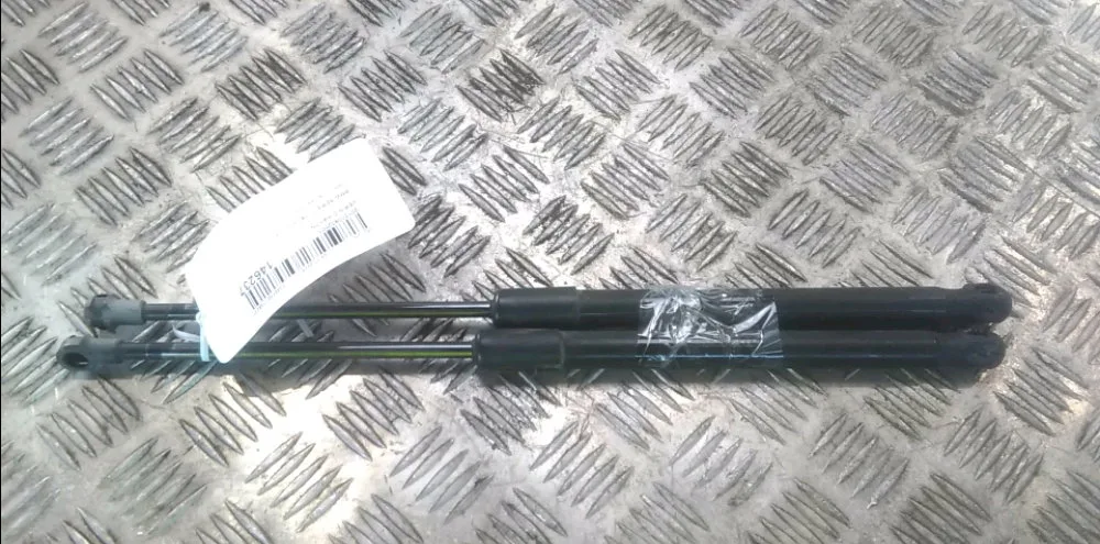 Verin droit hayon Bmw 1 (E87) 118 d (2004-2007) 5 portes occasion