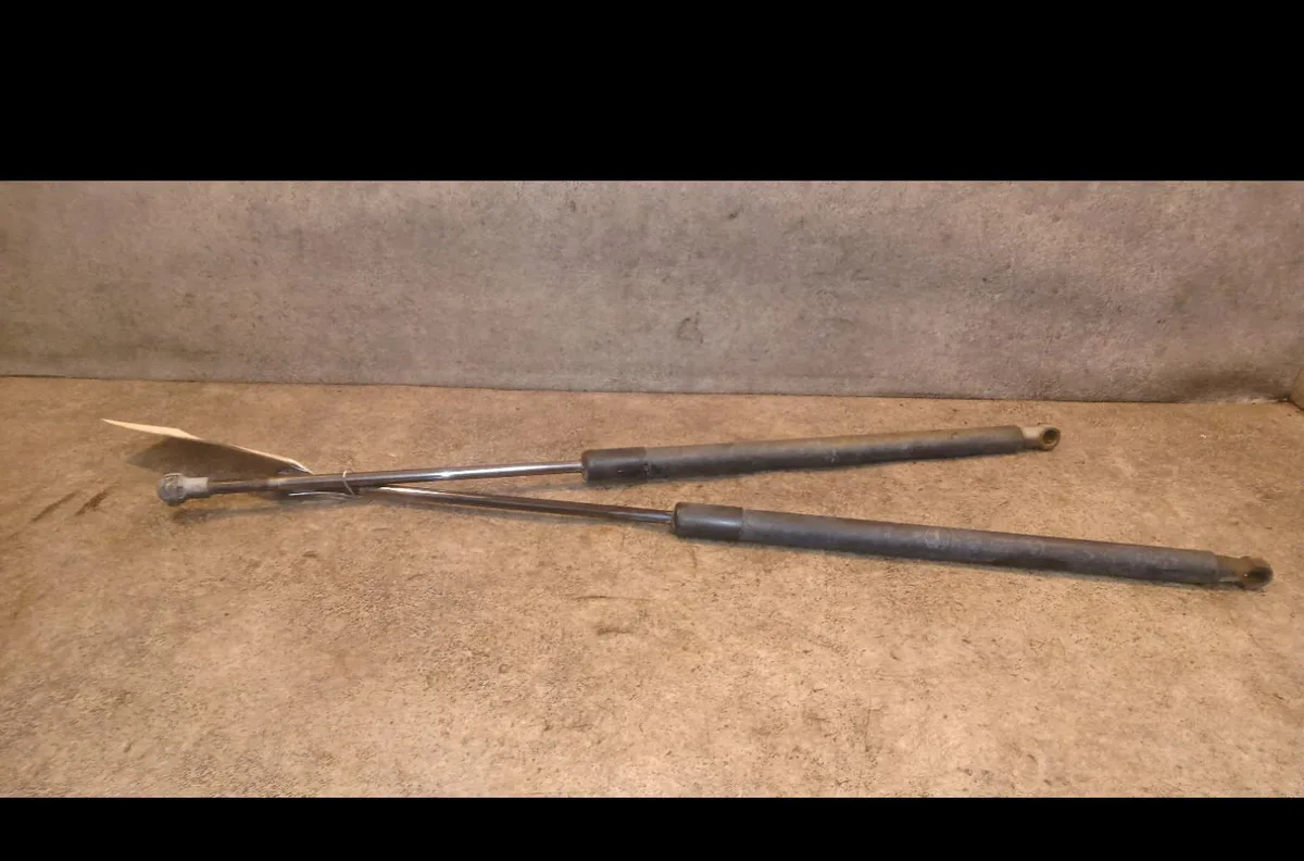 Verin droit hayon Bmw 3 Touring (E46) 320 d (2000-2001) occasion