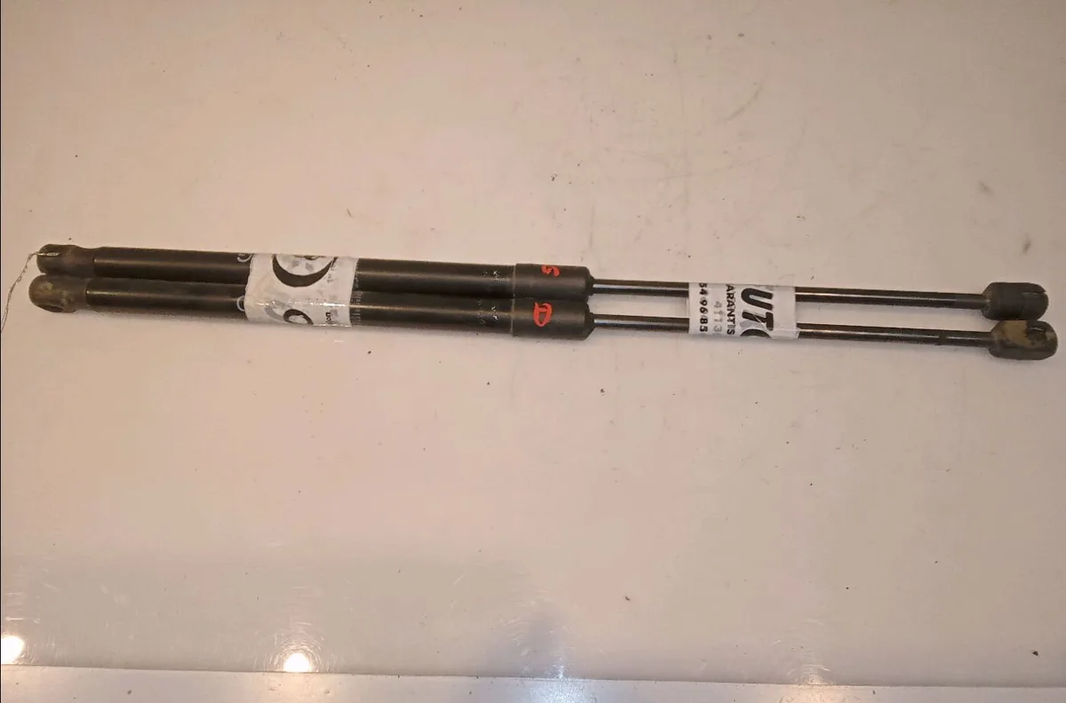 Verin droit hayon Citroen C4 II (NC_) 1.6 hdi 110 (2009) 5 portes occasion
