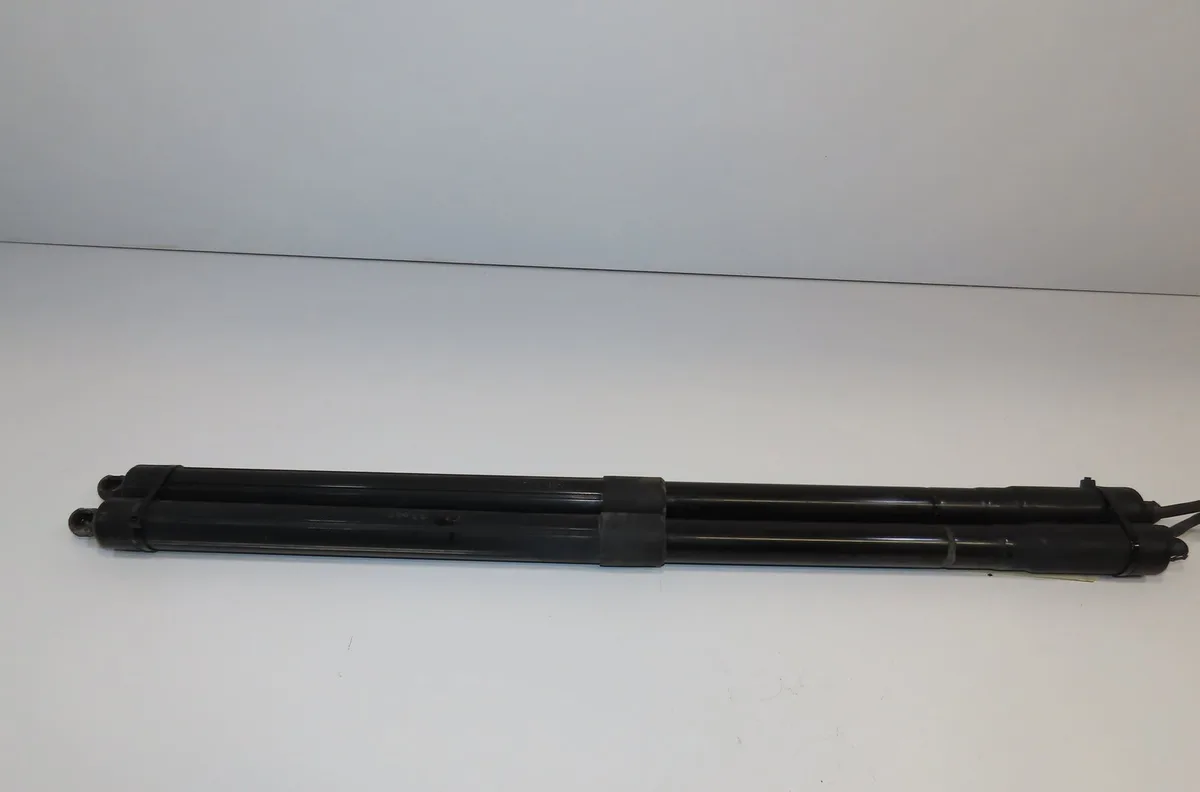 Verin droit hayon Ford C-MAX II (DXA-CB7, DXA-CEU) 1.5 tdci (2015-2019) occasion