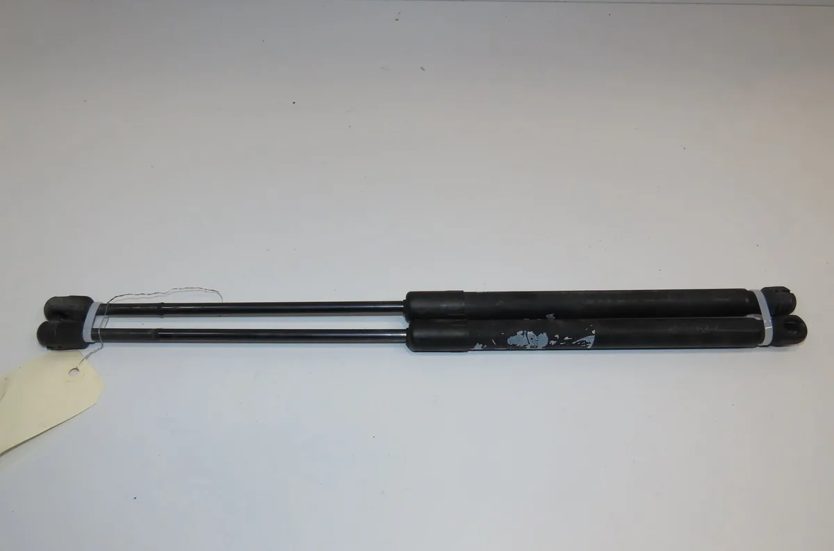 Verin droit hayon Opel VECTRA C GTS (Z02) 1.9 cdti (f68) (2004-2009) occasion