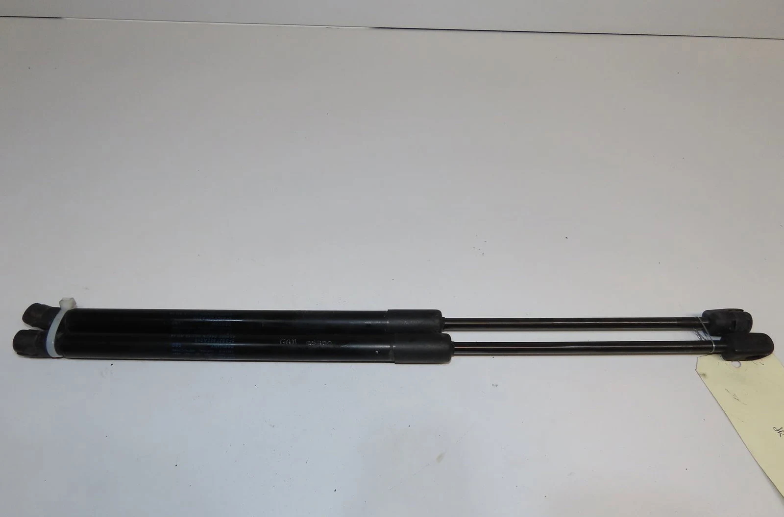 Verin droit hayon Seat LEON (5F1) 2.0 tdi (2012-2020) 5 portes occasion
