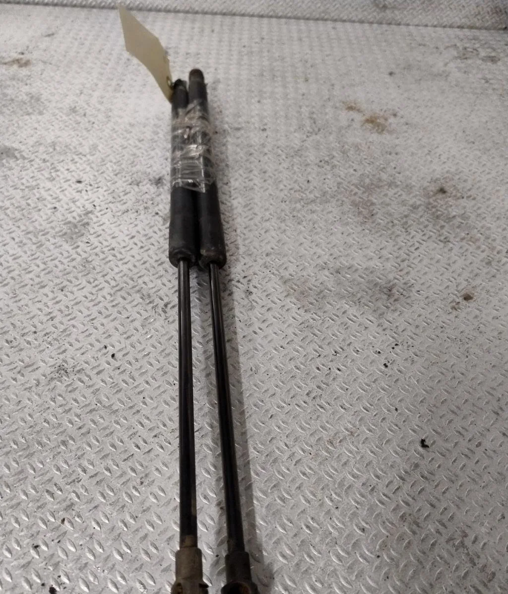 Verin gauche hayon AUDI A4 2  A4 2 AVANT PHASE 2 BREAK occasion