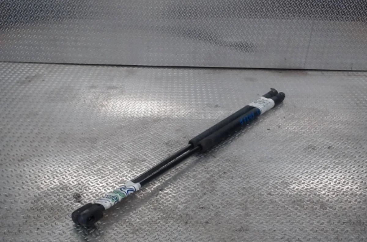 Verin gauche hayon Honda CIVIC VII Hatchback (EU, EP, EV) 1.6 i (ep2, eu8, eu6) (2001-2005) occasion