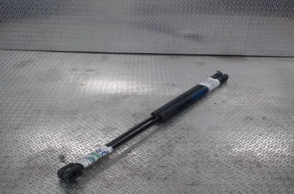 Verin gauche hayon Honda CIVIC VII Hatchback (EU, EP, EV) 1.6 i (ep2, eu8, eu6) (2001-2005) occasion