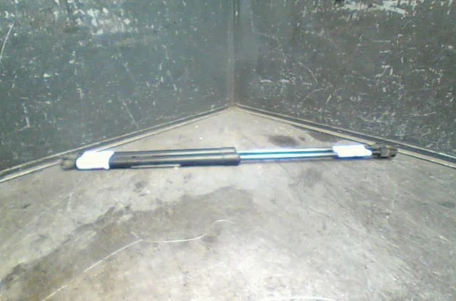 Verin gauche hayon Nissan ALMERA TINO (V10) 2.2 dci (2000-2006) occasion