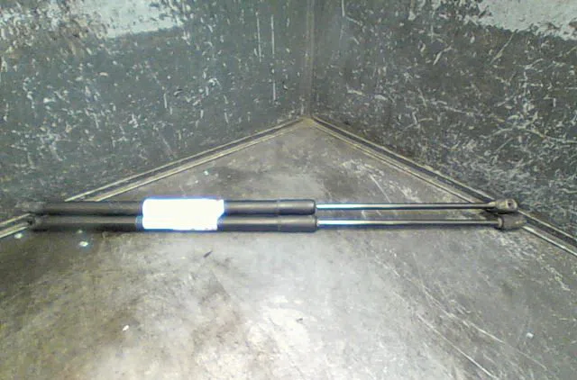 Verin gauche hayon Opel ASTRA J (P10) 2.0 cdti (68) (2009-2015) occasion