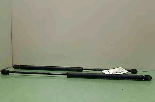 Verin gauche hayon OPEL CORSA II 1998 occasion
