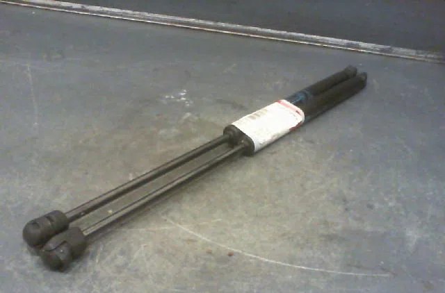 Verin gauche hayon RENAULT CLIO III Phase 1 09-2005--03-2009 occasion