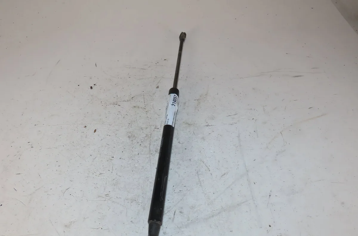 Verin gauche hayon Volvo C30 (533) D2 (2010-2012) occasion