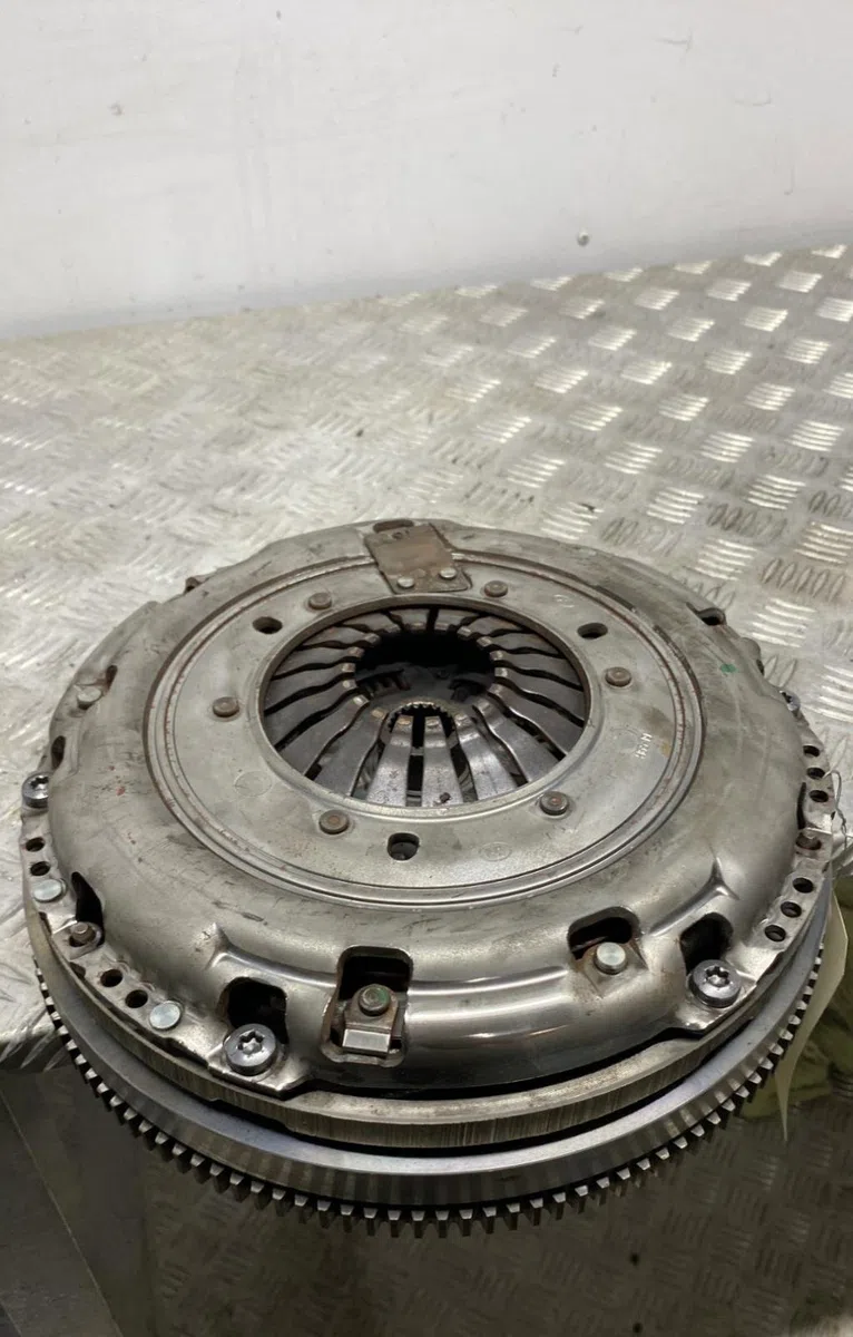 Volant moteur PEUGEOT EXPERT 3 PHASE 1 occasion