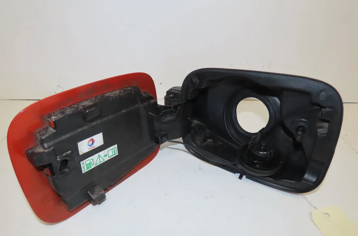 Volet de trappe carburant Citroen C3 III (SX) 1.2 vti 82 (2016) occasion